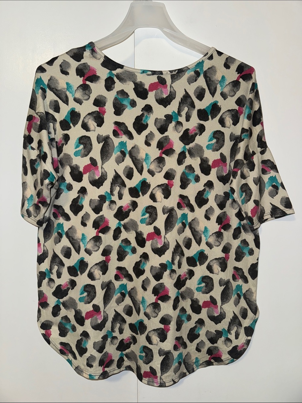BOMBOM Loose Fit Animal Print Soft Knit Top Women’s M Medium - Picture 5 of 9